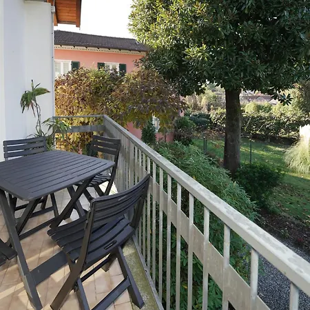Dom wakacyjny Erica By Interhome Porto Valtravaglia